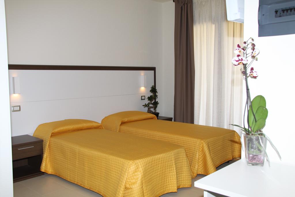 Xenia Hotel Villasimius Exterior photo